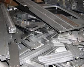 废铝塑板回收